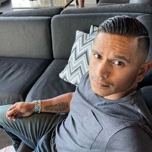 Meet your Posher, Daniel